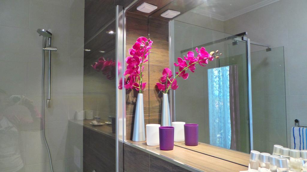 Kesten Futog Habitación foto
